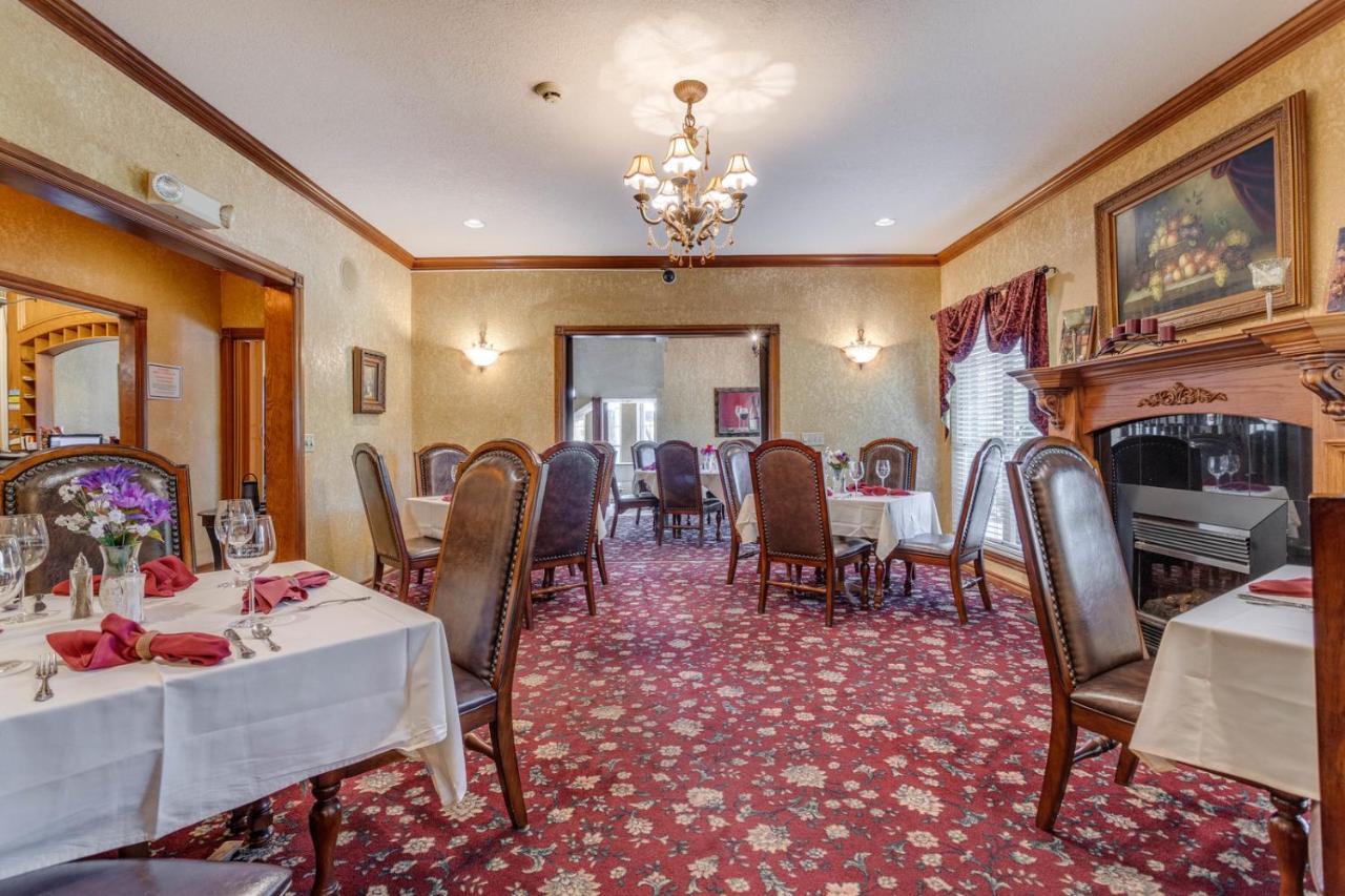 Couette-café The Whispering Pines 4*