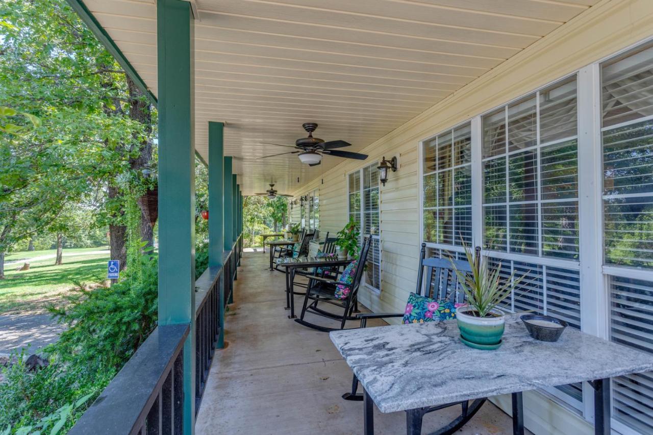Couette-café The Whispering Pines 4*